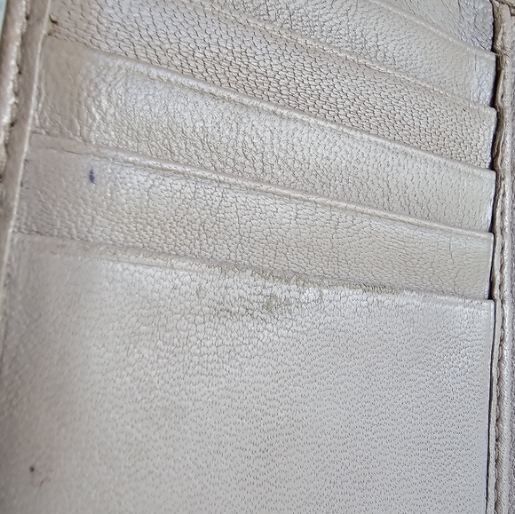 Mui Mui soft pink Matelesse tri-fold leather wallet - Picture 5 of 12